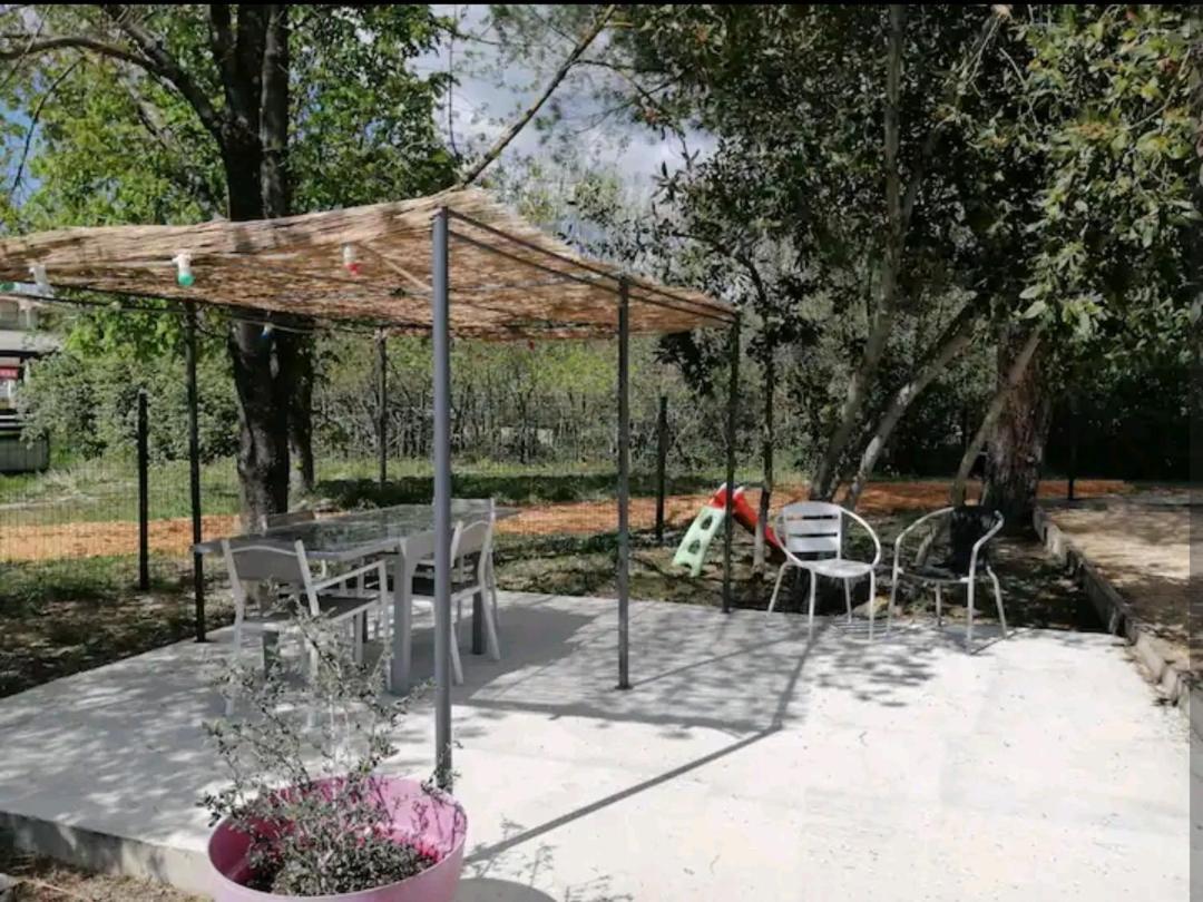 Maison Au Pied Des Cevennes Rousson  Екстер'єр фото